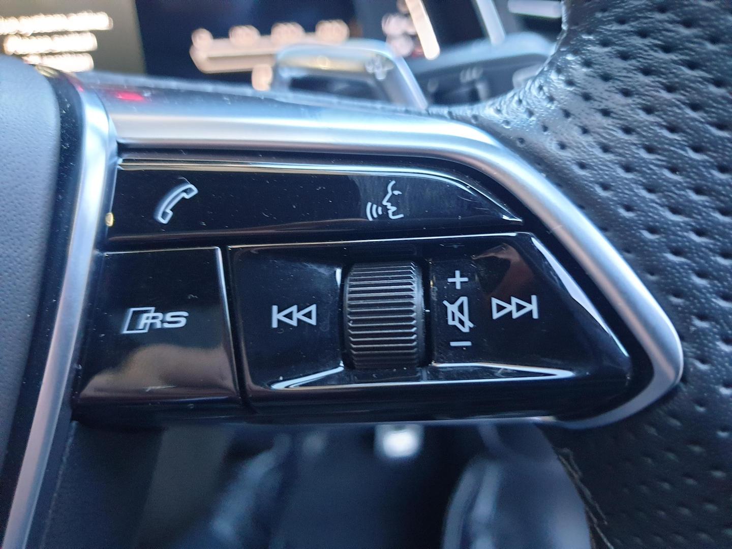 Image about Audi RS 6 Avant RS 6 Avant 441 kW tiptronic