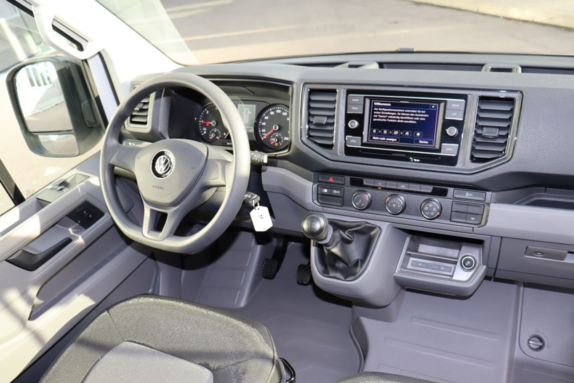 Volkswagen Crafter Kasten langer Radstand