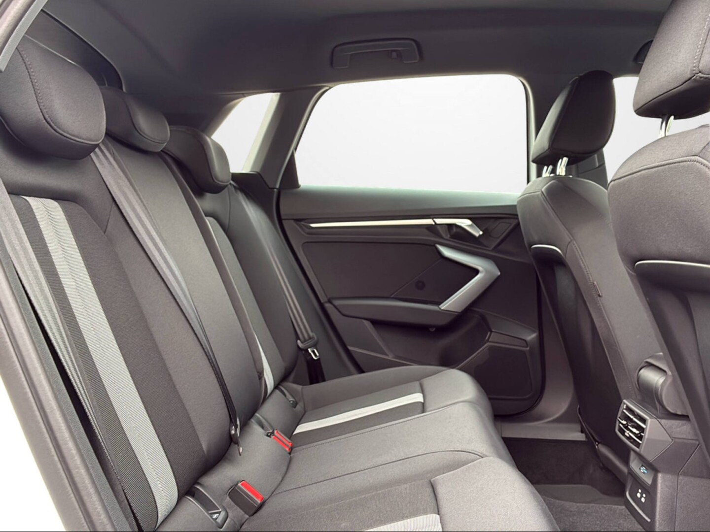 Bild über Audi A3 Sportback TFSI 85 kW S tronic - für weitere Informationen kontaktieren Sie den Audi Partner
