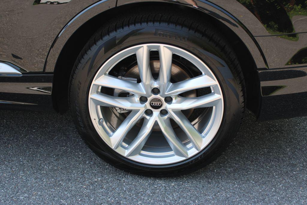 2025 Audi Q7 Premium Plus - Photo 38