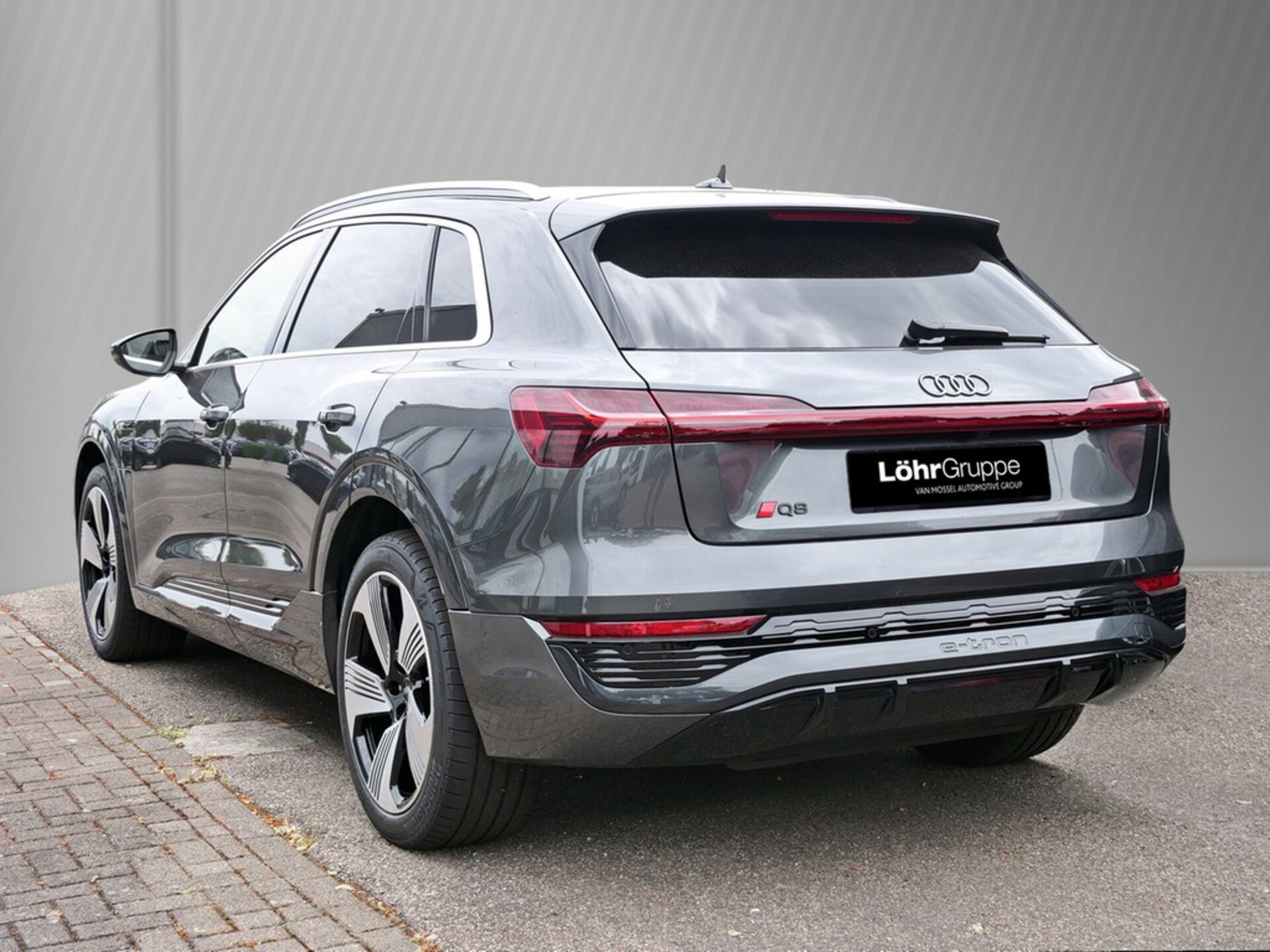 Audi Q8 e-tron S line