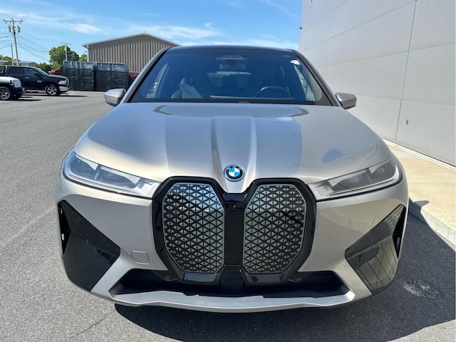 2024 BMW iX