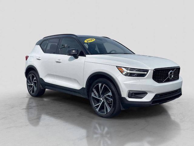 2020 Volvo XC40