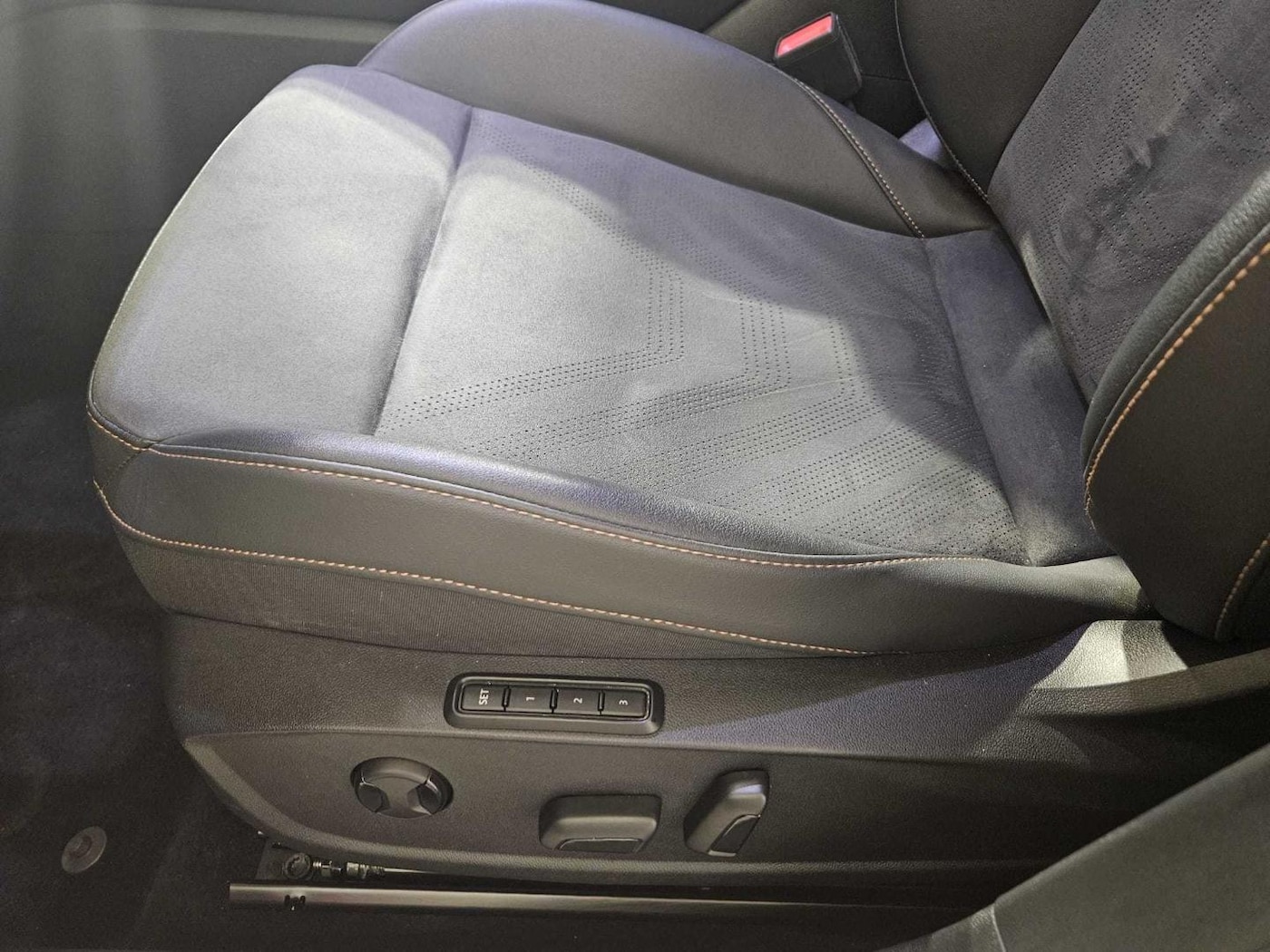 CUPRA Formentor 1.5 eTSI DSG 110 kW (150 CV) — photo 9