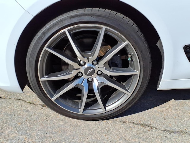 2023 Genesis G70