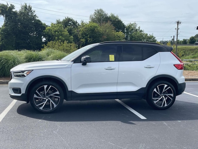 2020 Volvo XC40