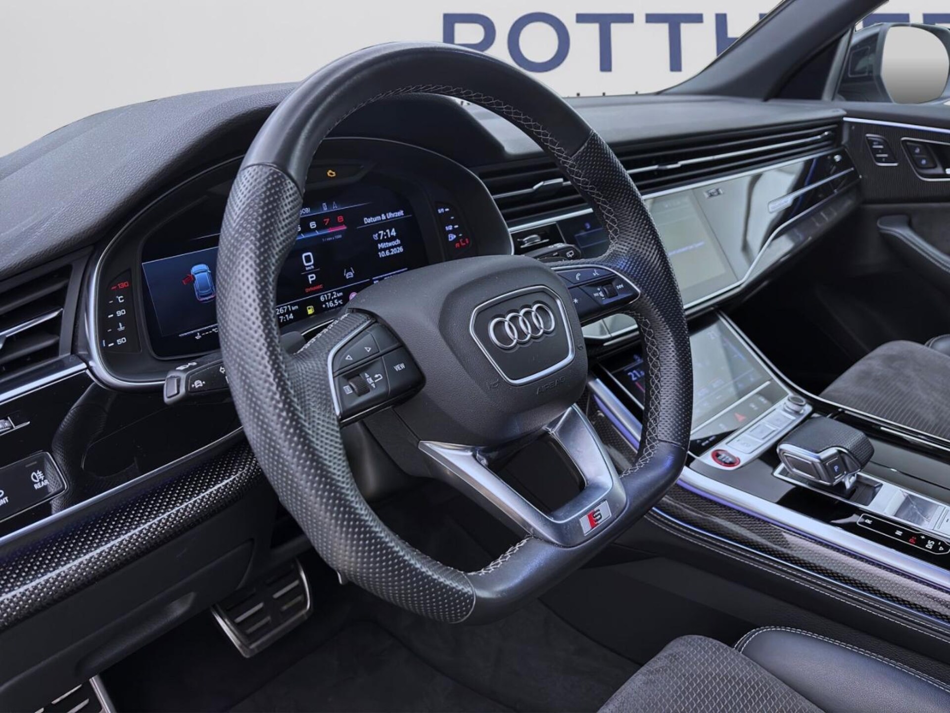 Audi SQ8 SUV