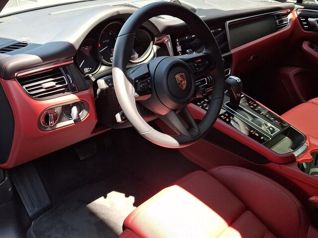 2025 Porsche Macan