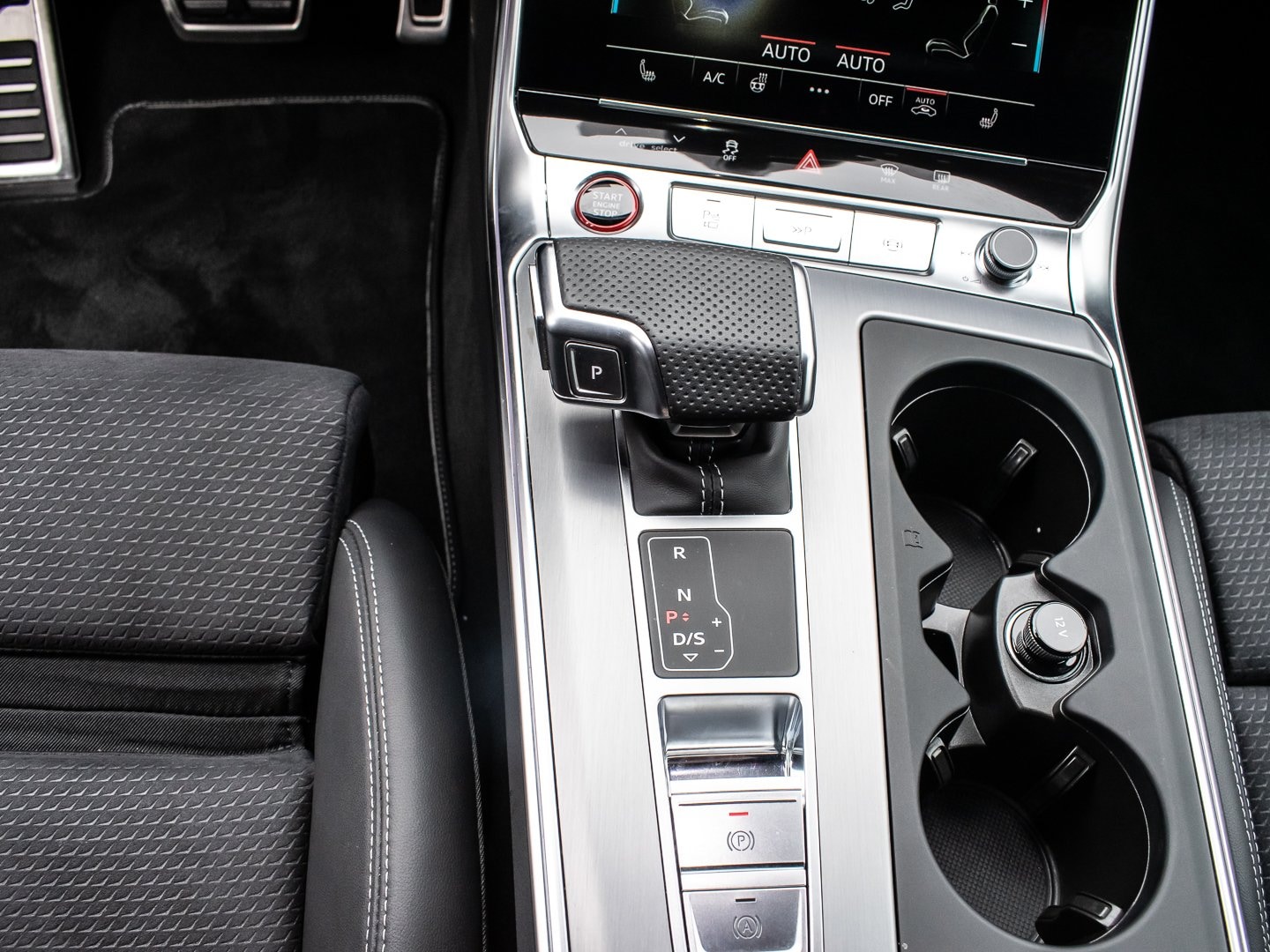 Bild über Audi S6 Avant TDI quattro tiptronic - für weitere Informationen kontaktieren Sie den Audi Partner