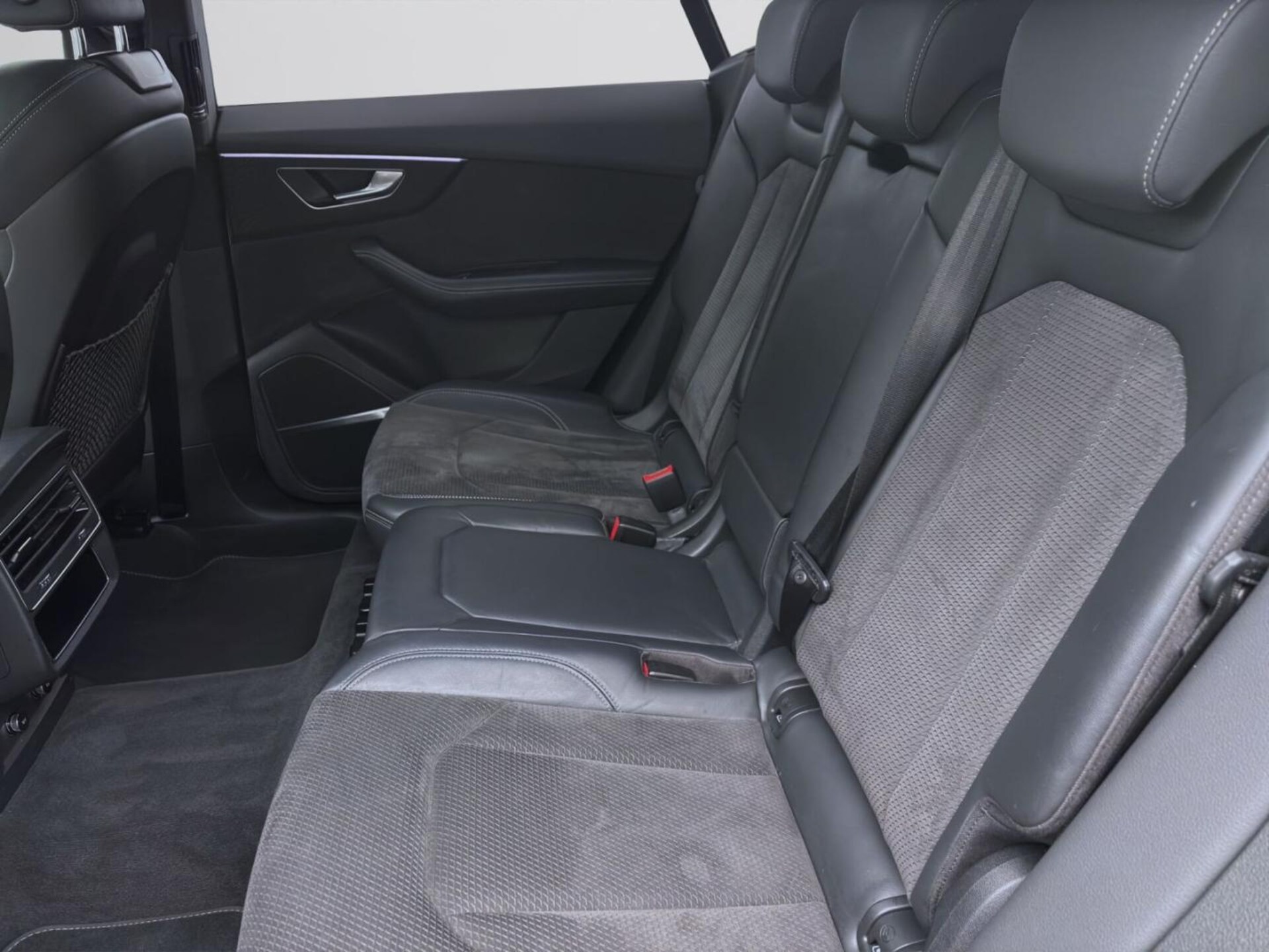 Audi SQ8 SUV