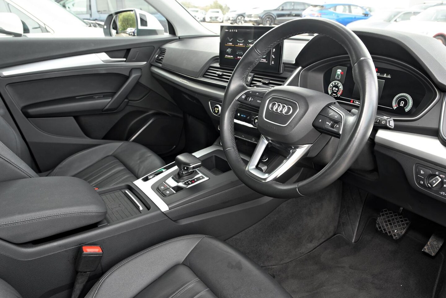 Image about Audi Q5 45 TFSI quattro S tronic