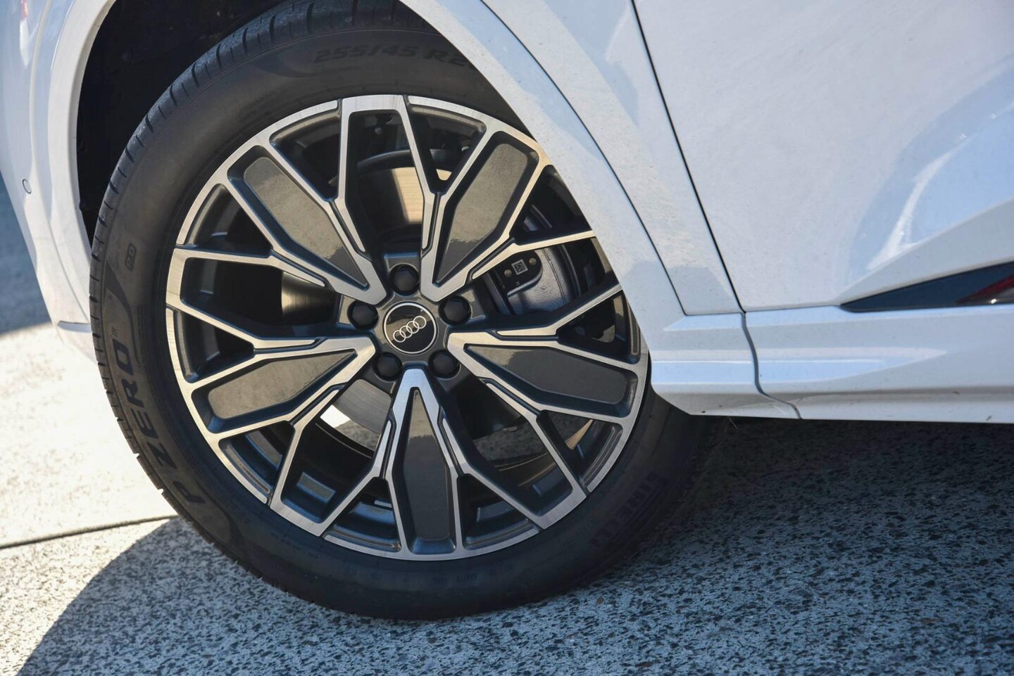 Image about Audi Q5 SUV TFSI quattro 200 kW sport