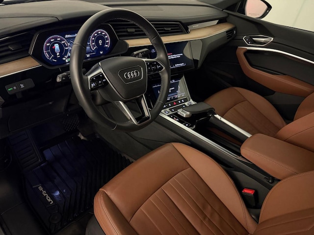 2024 Audi Q8 Sportback e-tron