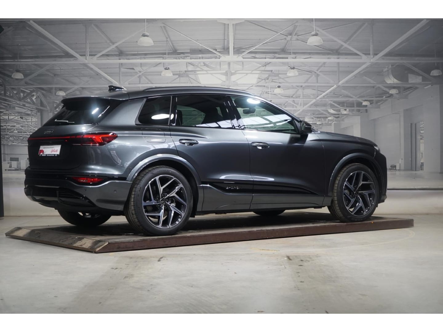 Bild über Audi Q6 SUV e-tron e-tron quattro - für weitere Informationen kontaktieren Sie den Audi Partner