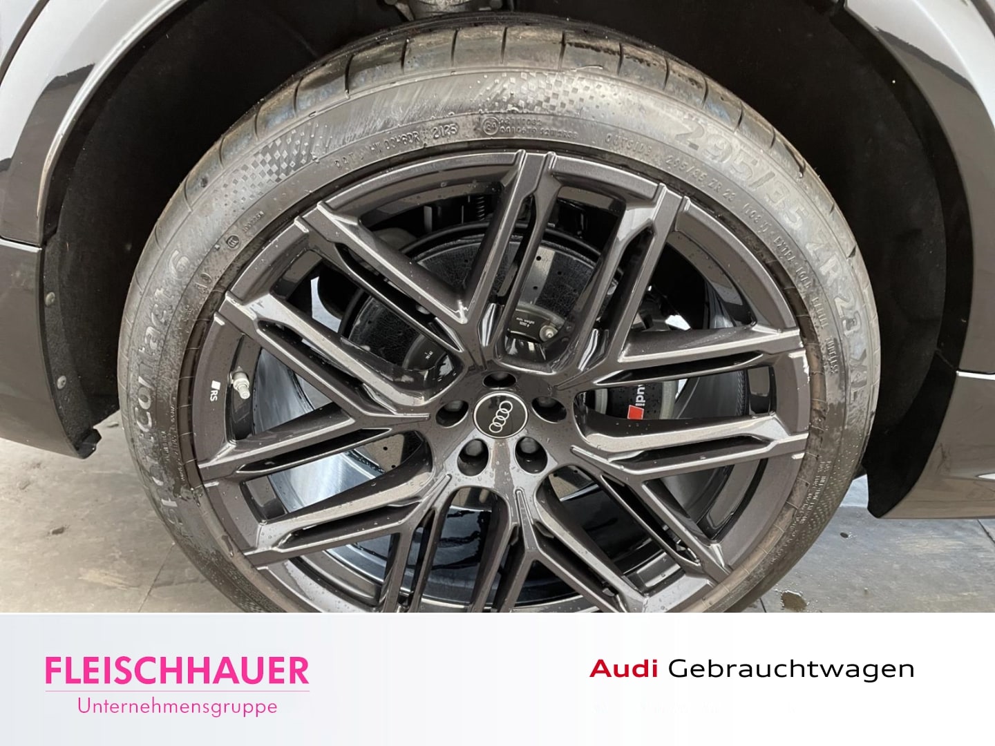 Bild über Audi RS Q8 SUV TFSI quattro 471 kW tiptronic - für weitere Informationen kontaktieren Sie den Audi Partner