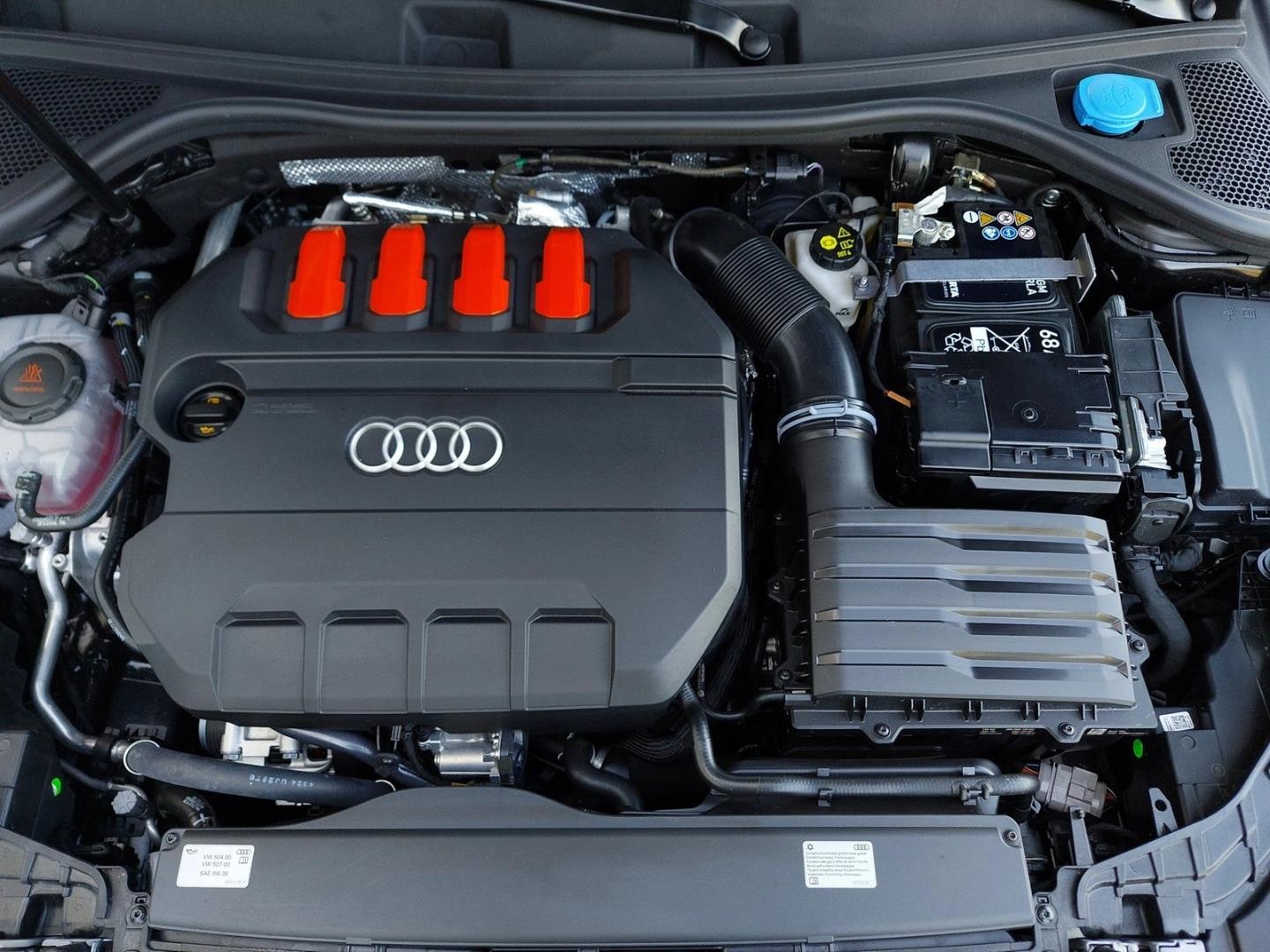 Bild über Audi S3 Sportback TFSI quattro S tronic - für weitere Informationen kontaktieren Sie den Audi Partner