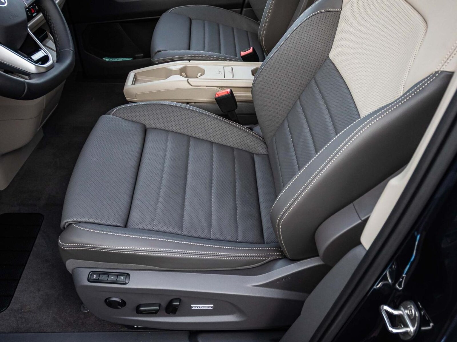 Volkswagen Multivan Langversion – Bild 8