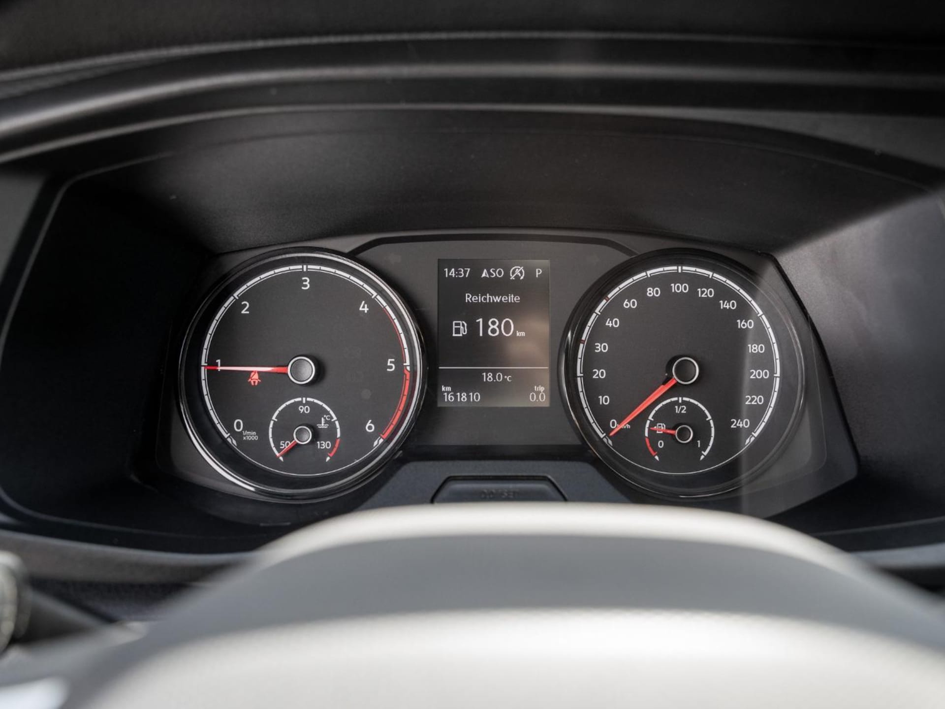 Volkswagen T6.1 Transporter Kasten langer Radstand