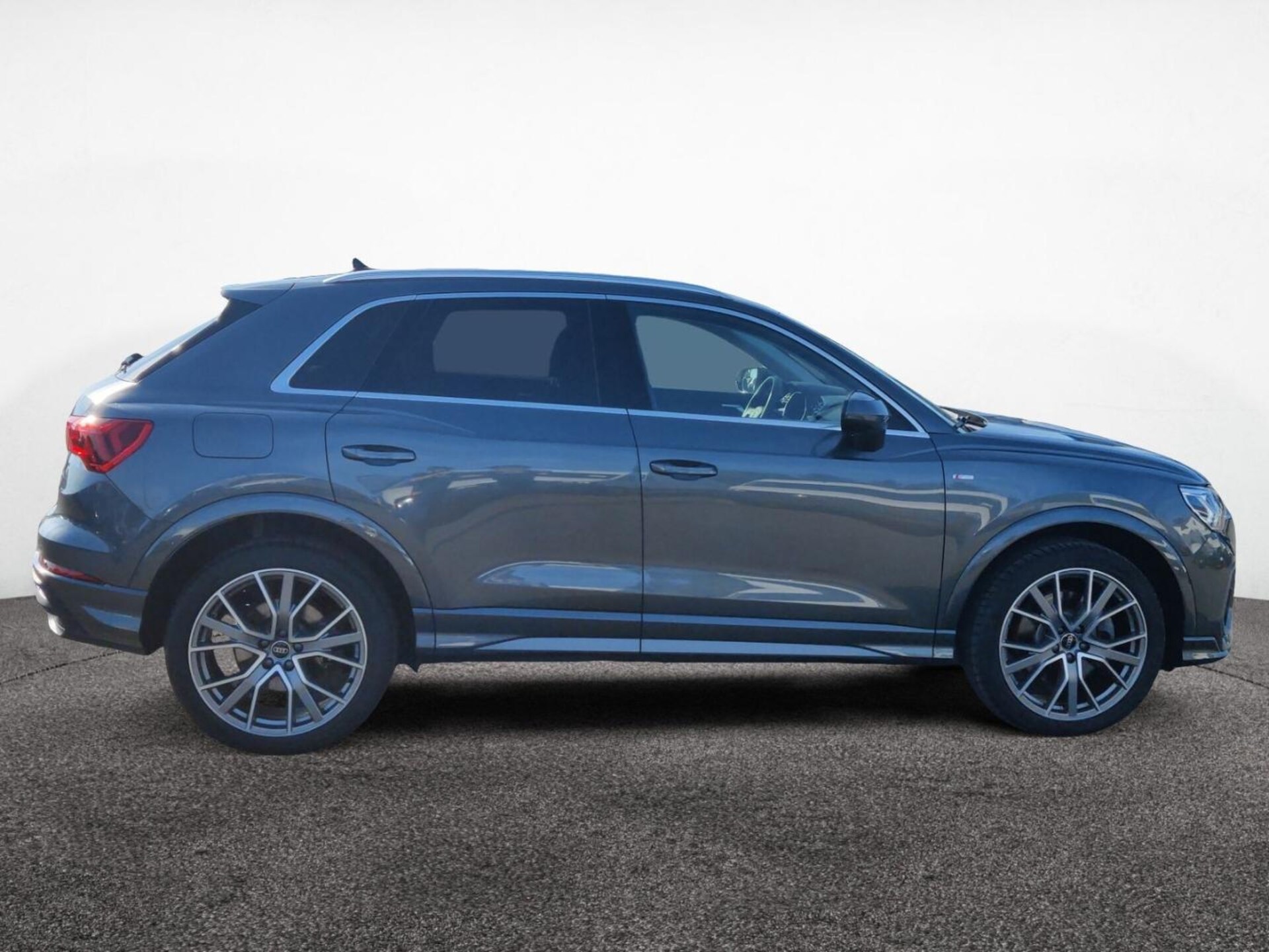 Audi Q3 SUV S line