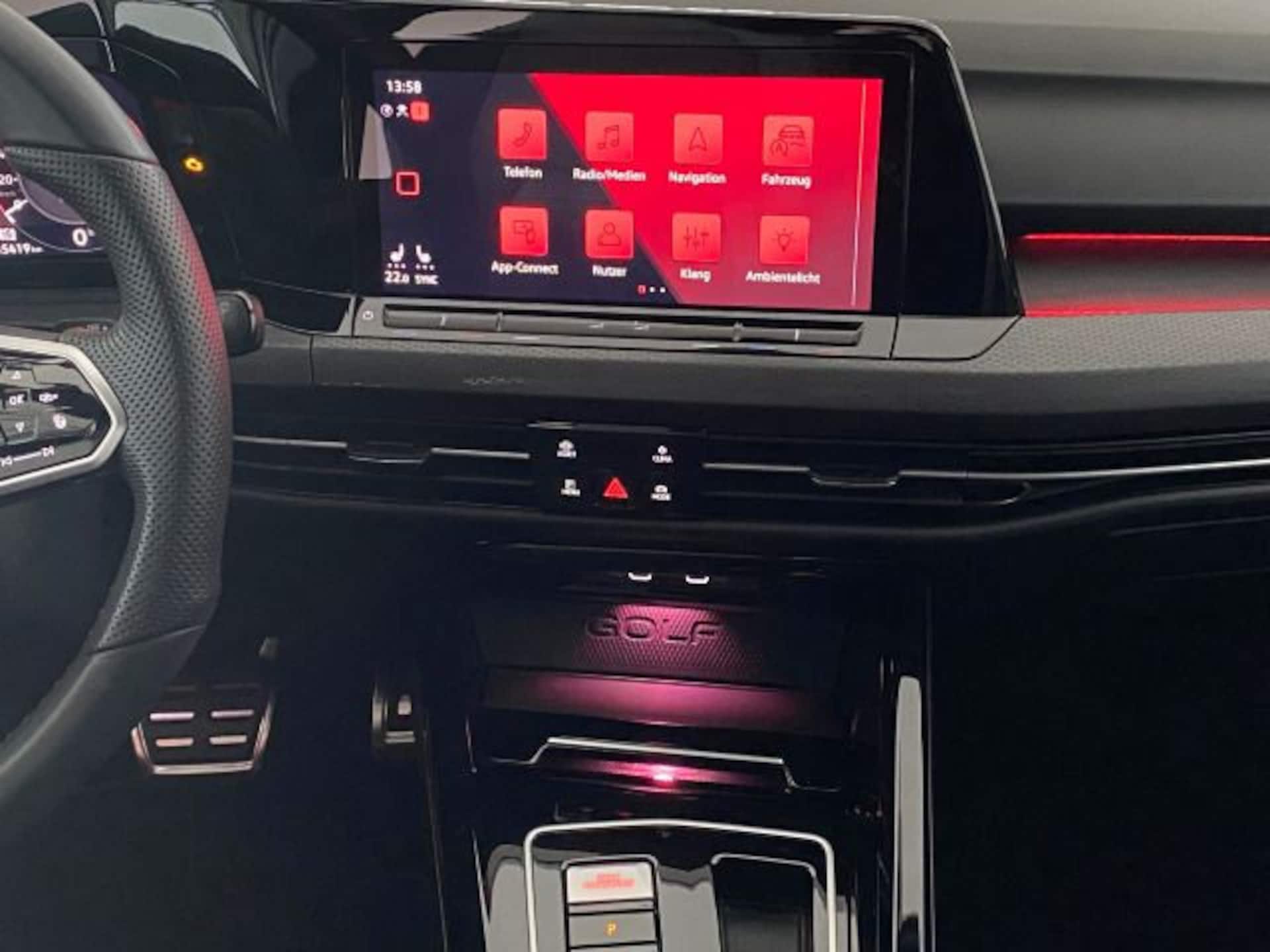 Volkswagen Golf GTI