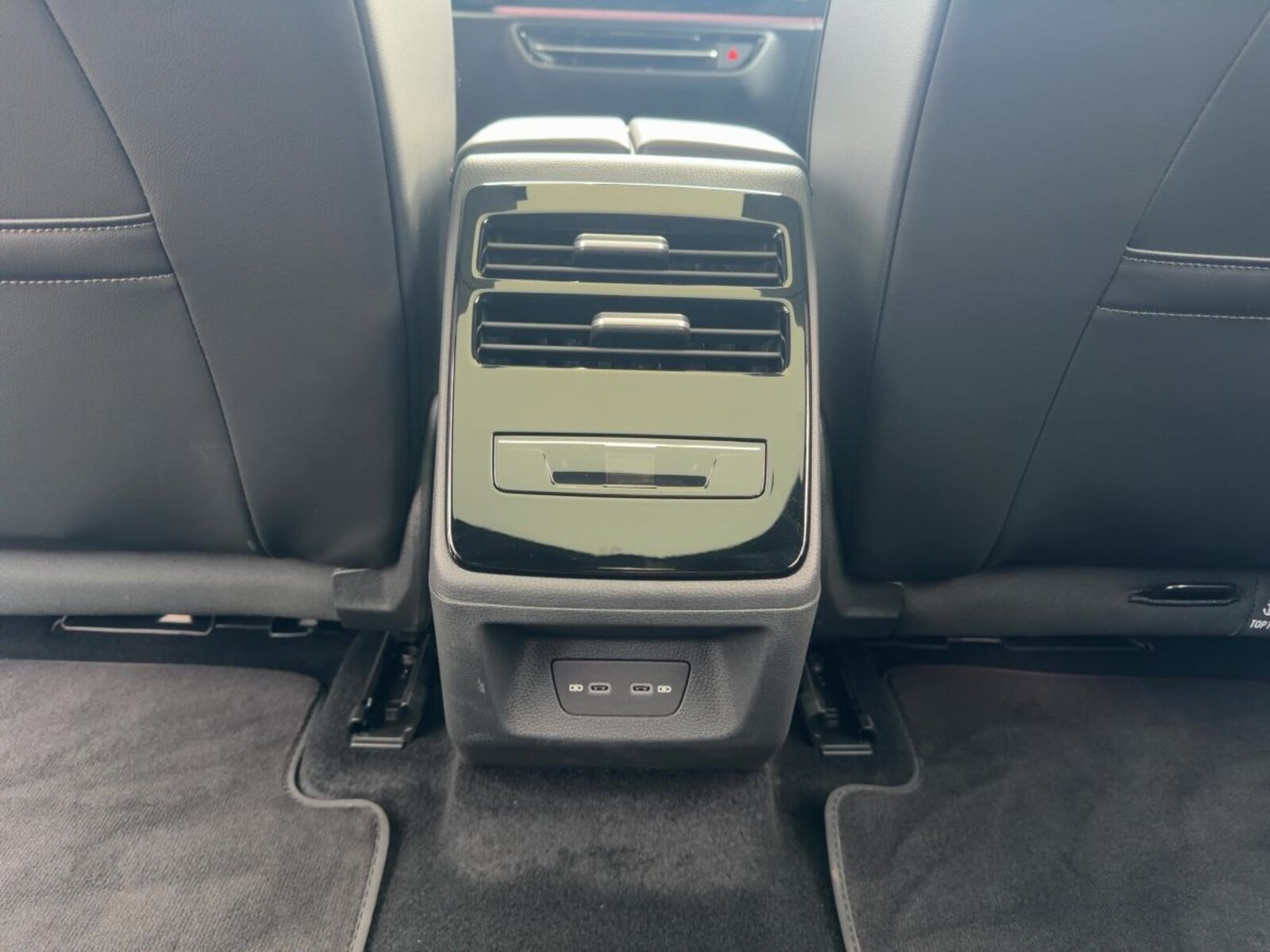 Volkswagen ID.7 Tourer – Bild 16