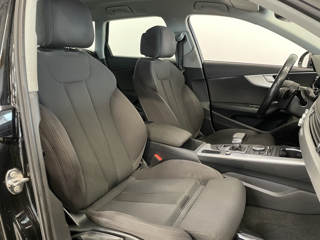 Bild som visar Audi A4 allroad quattro A4 allroad 2.0 TDI quattro 190 hk S tronic - för mer information kontakta din Audi Partner