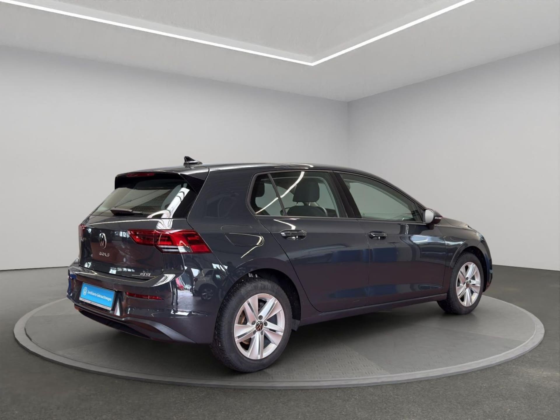 Volkswagen Golf Life
