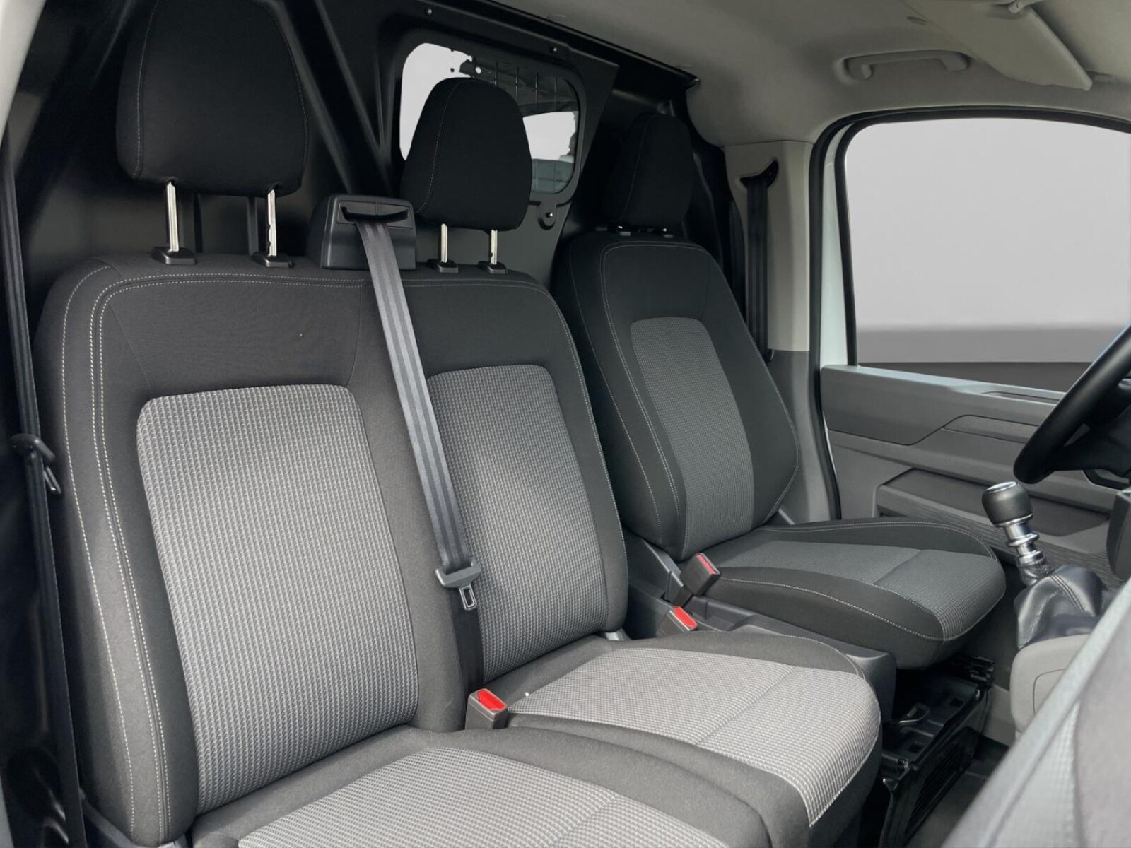 Volkswagen Transporter Kasten kurzer Radstand – Bild 15