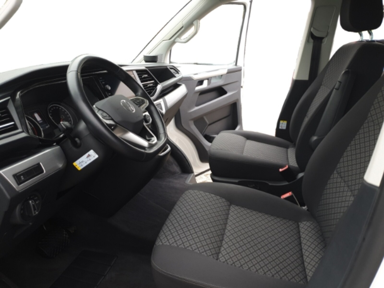 Volkswagen T6.1 California – Bild 8
