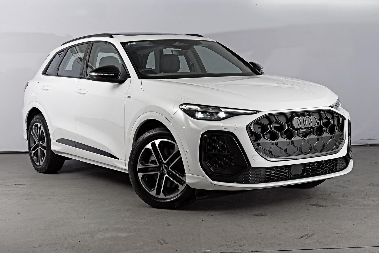 Image about Audi Q5 SUV TFSI 150 kW