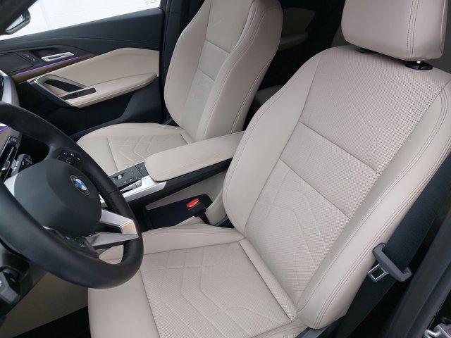 2025 BMW X1 28i - Photo 17