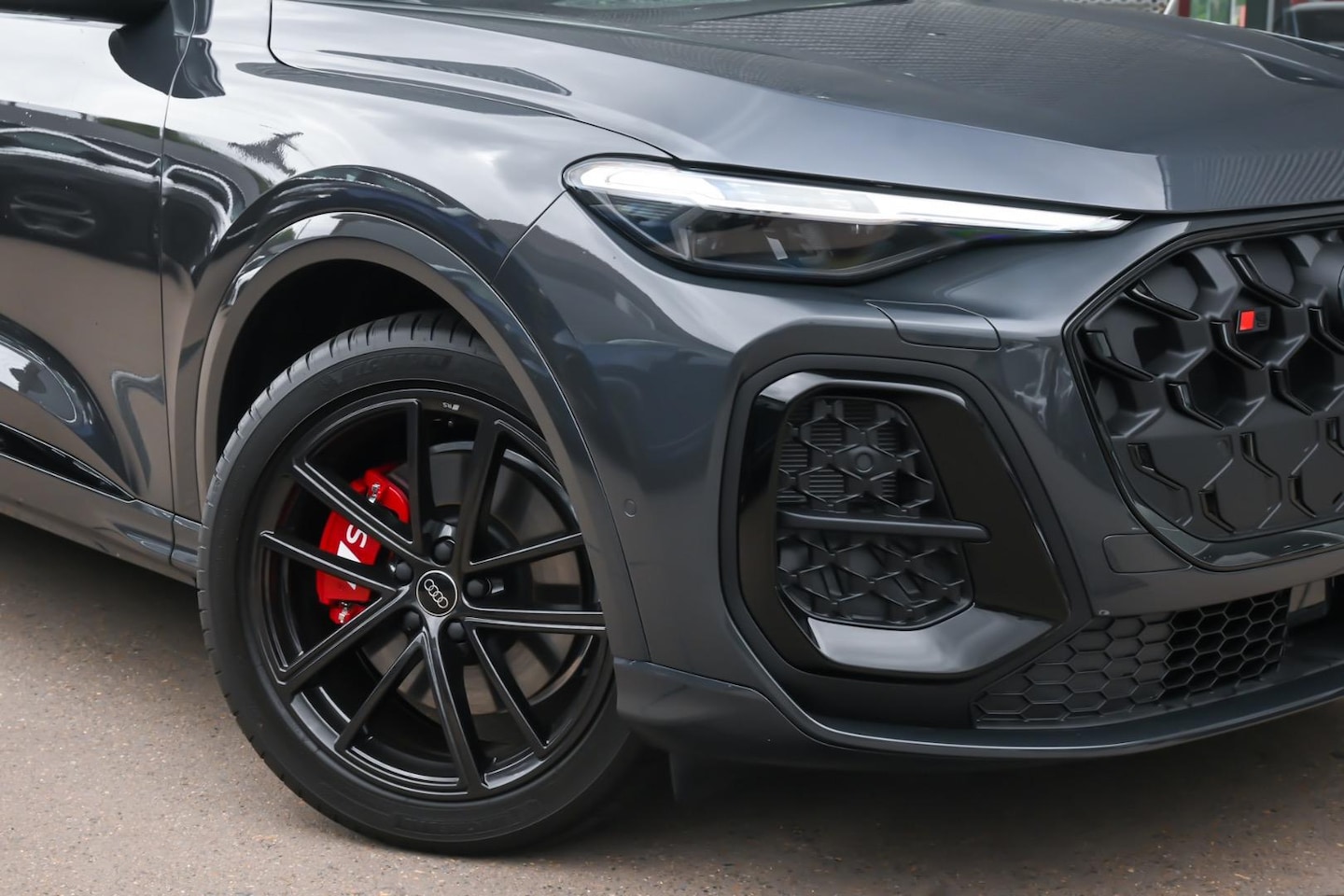 Image about Audi SQ5 SUV TFSI 270 kW edition one