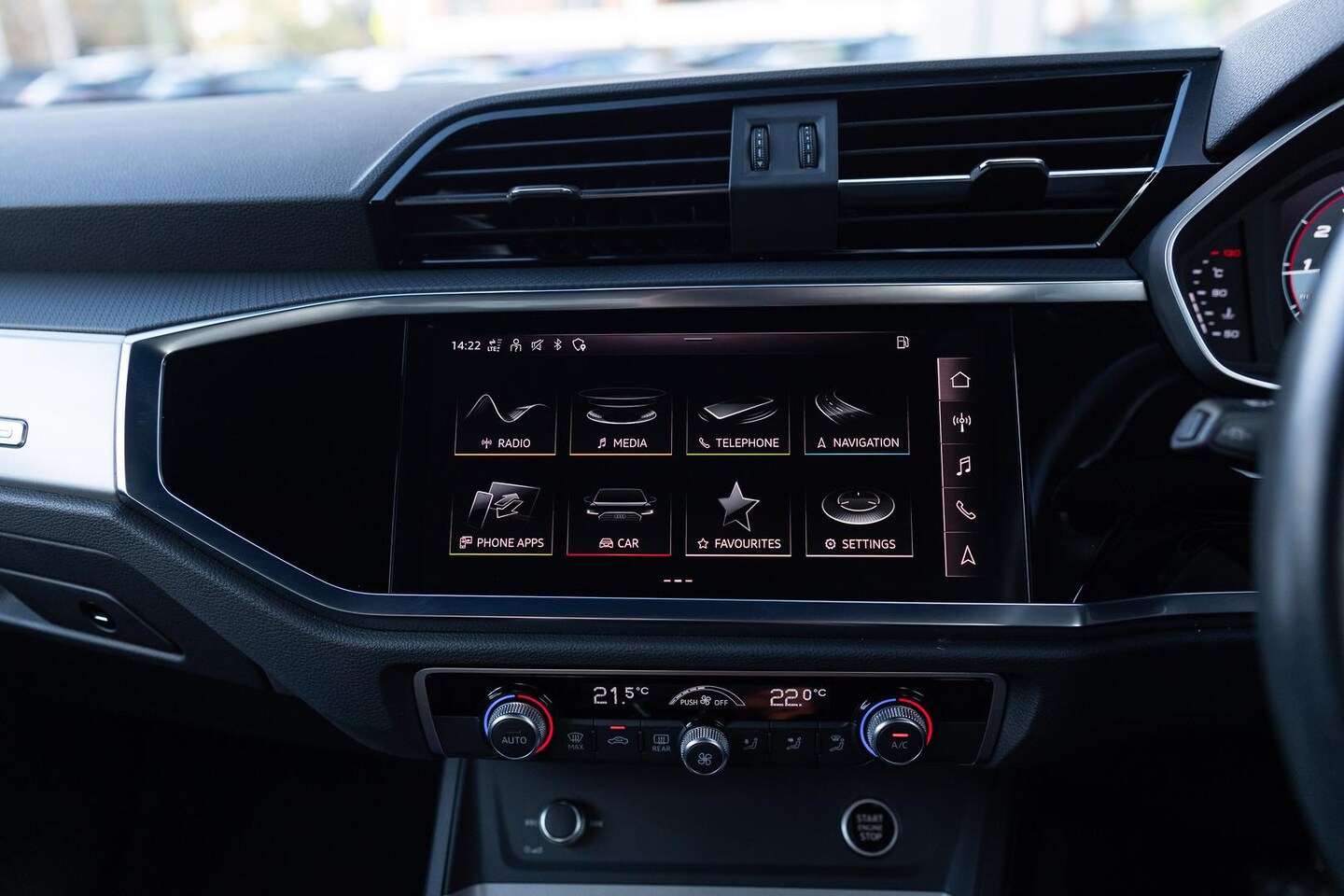 Image about Audi Q3 40 TFSI quattro S tronic