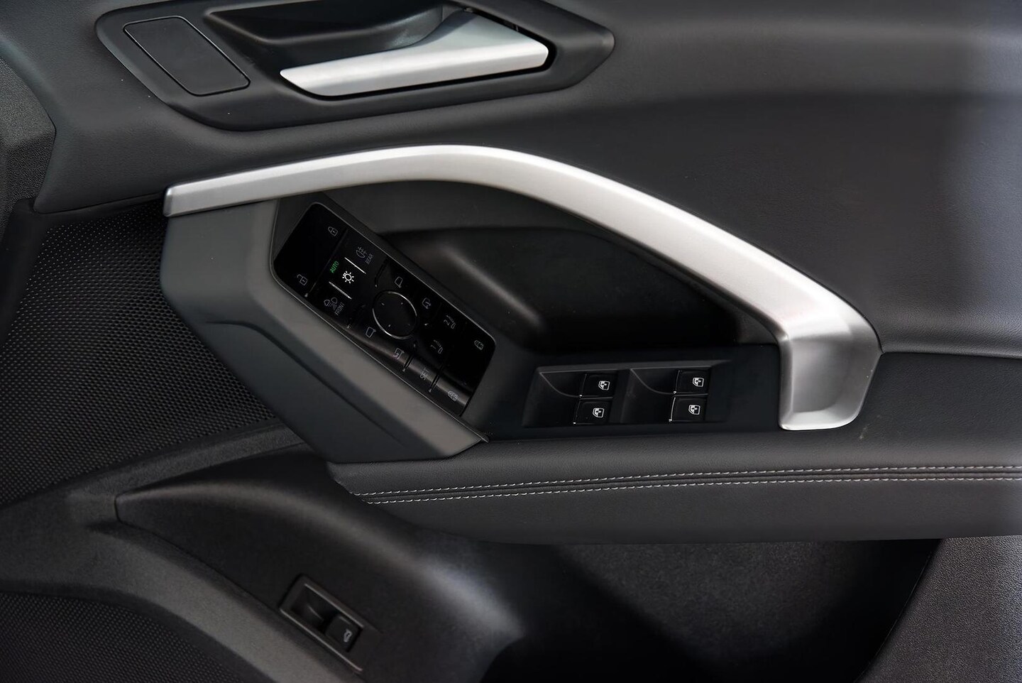Image about Audi Q5 SUV TFSI 150 kW