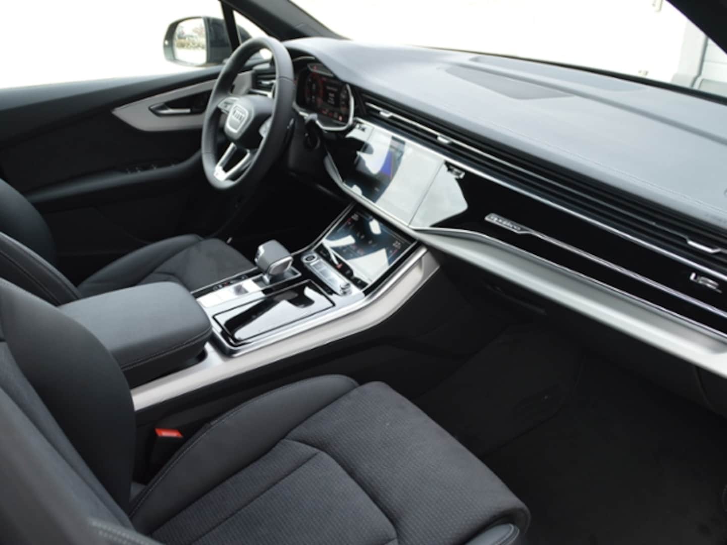 Bild über Audi Q7 competition plus 50 TDI quattro tiptronic - für weitere Informationen kontaktieren Sie den Audi Partner