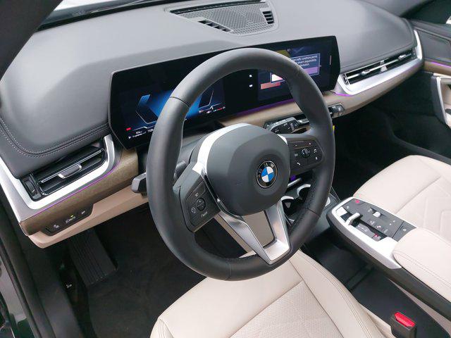 2025 BMW X1 28i - Photo 18