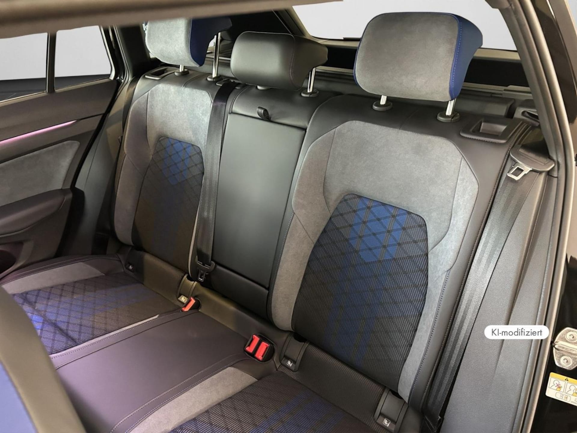 Volkswagen Golf Variant R