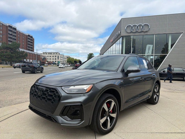 Photo of 2024 Audi Q5