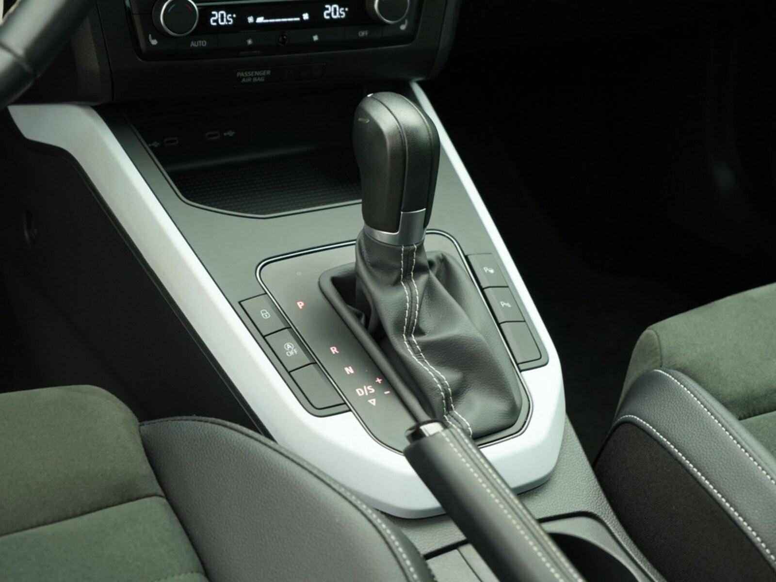 SEAT Arona – Bild 12