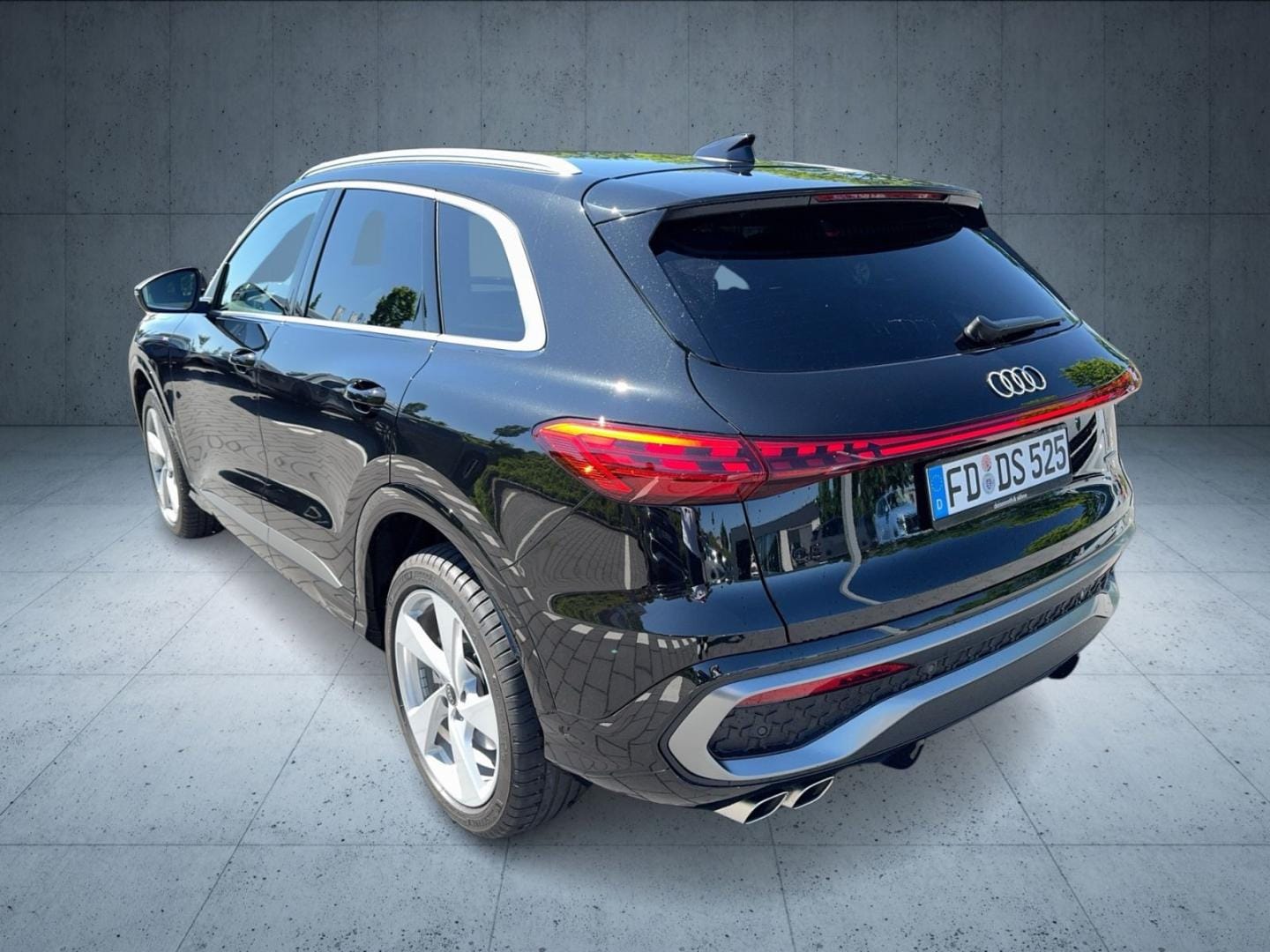Bild über Audi Q5 SUV TDI quattro 150 kW S tronic - für weitere Informationen kontaktieren Sie den Audi Partner