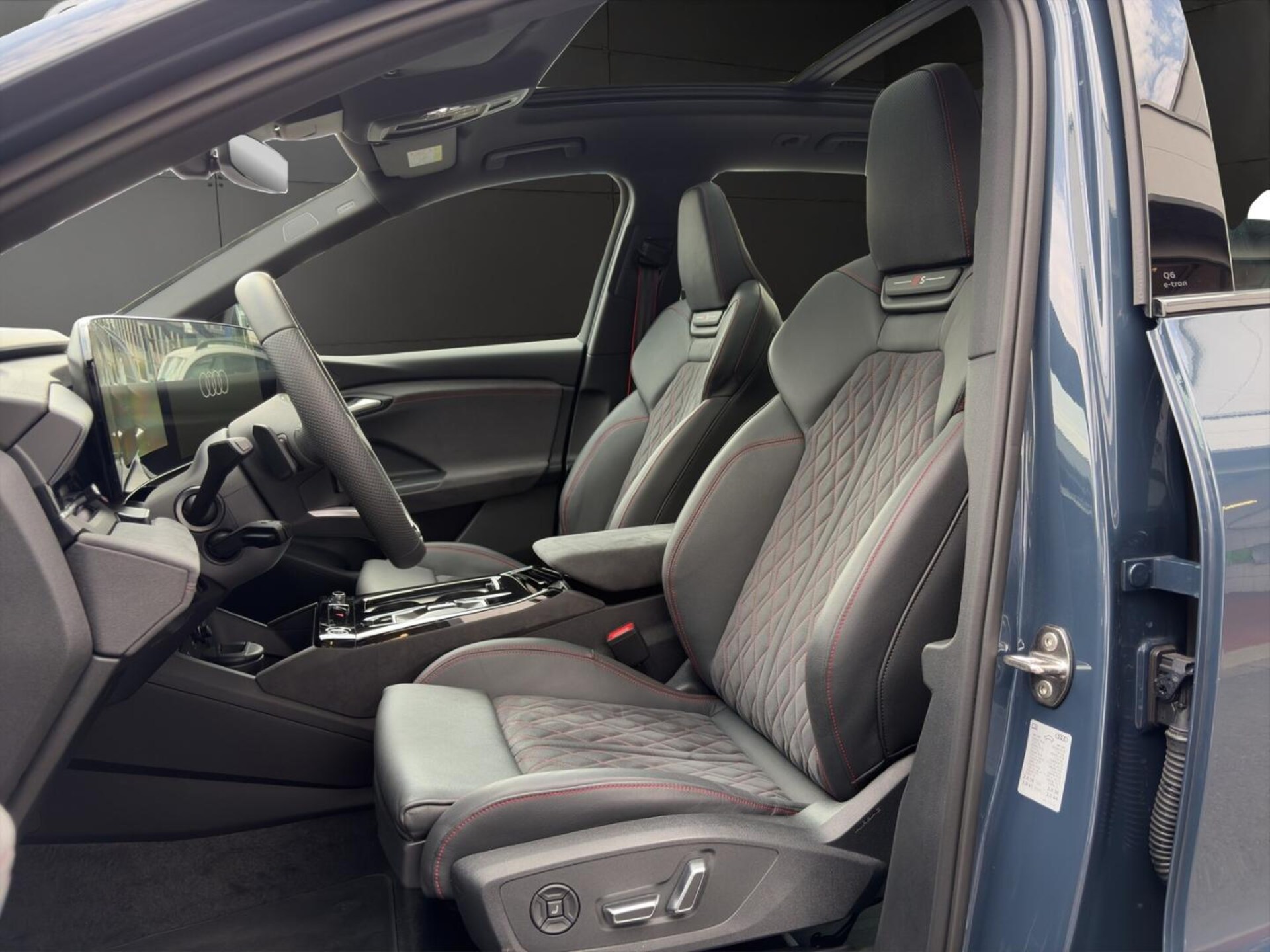 Audi Q6 SUV e-tron