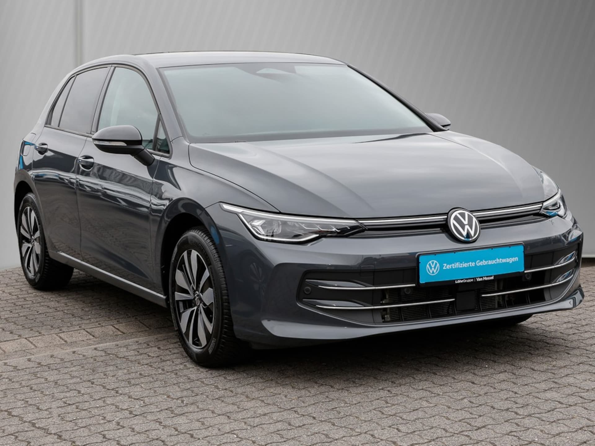 Volkswagen Golf Life