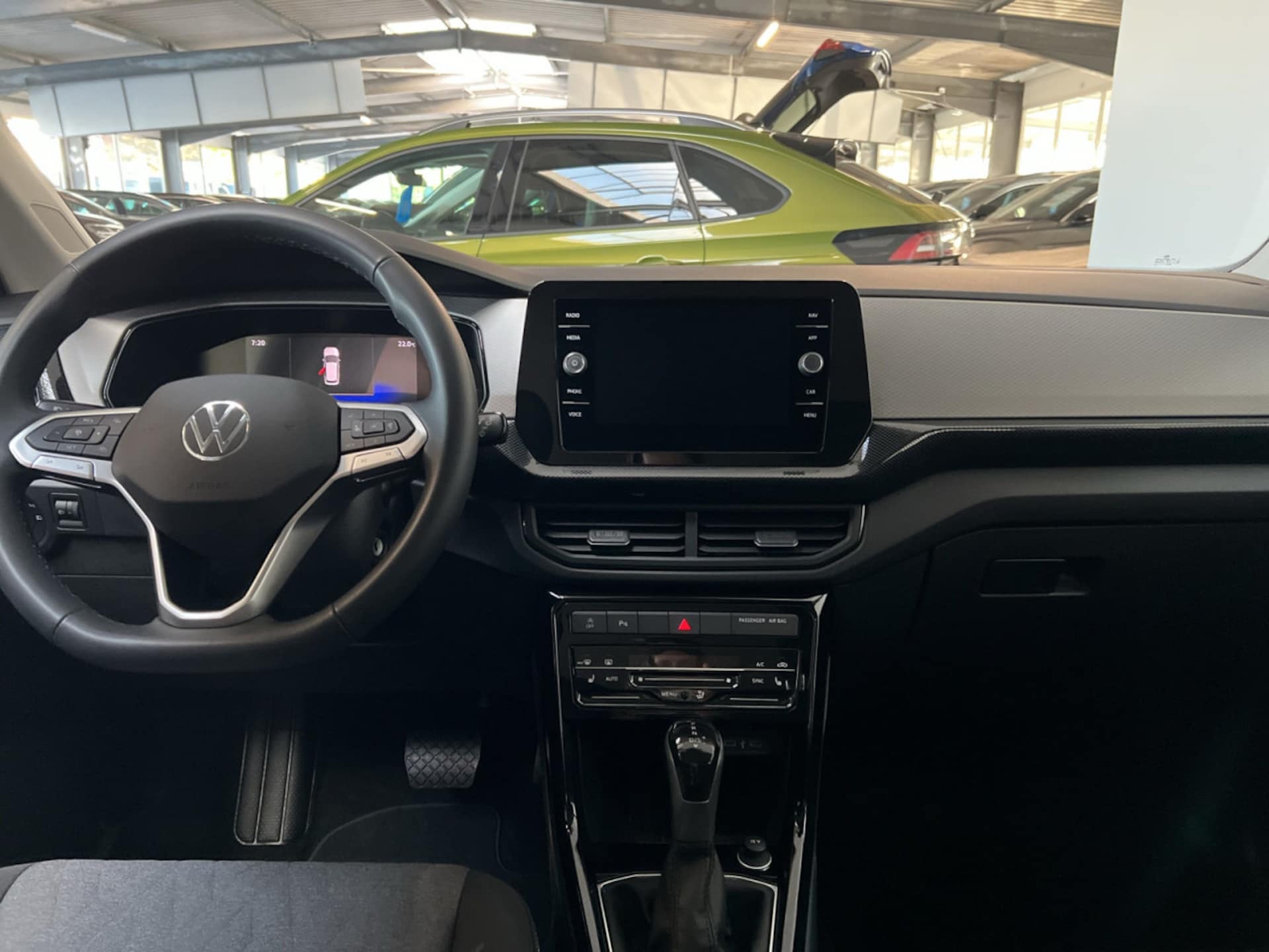 Volkswagen T-Cross Life