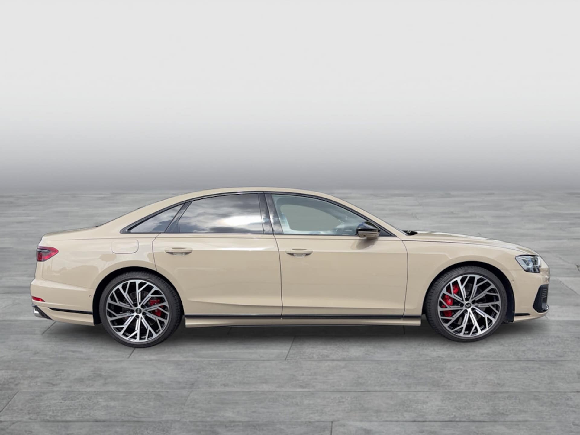 Audi S8