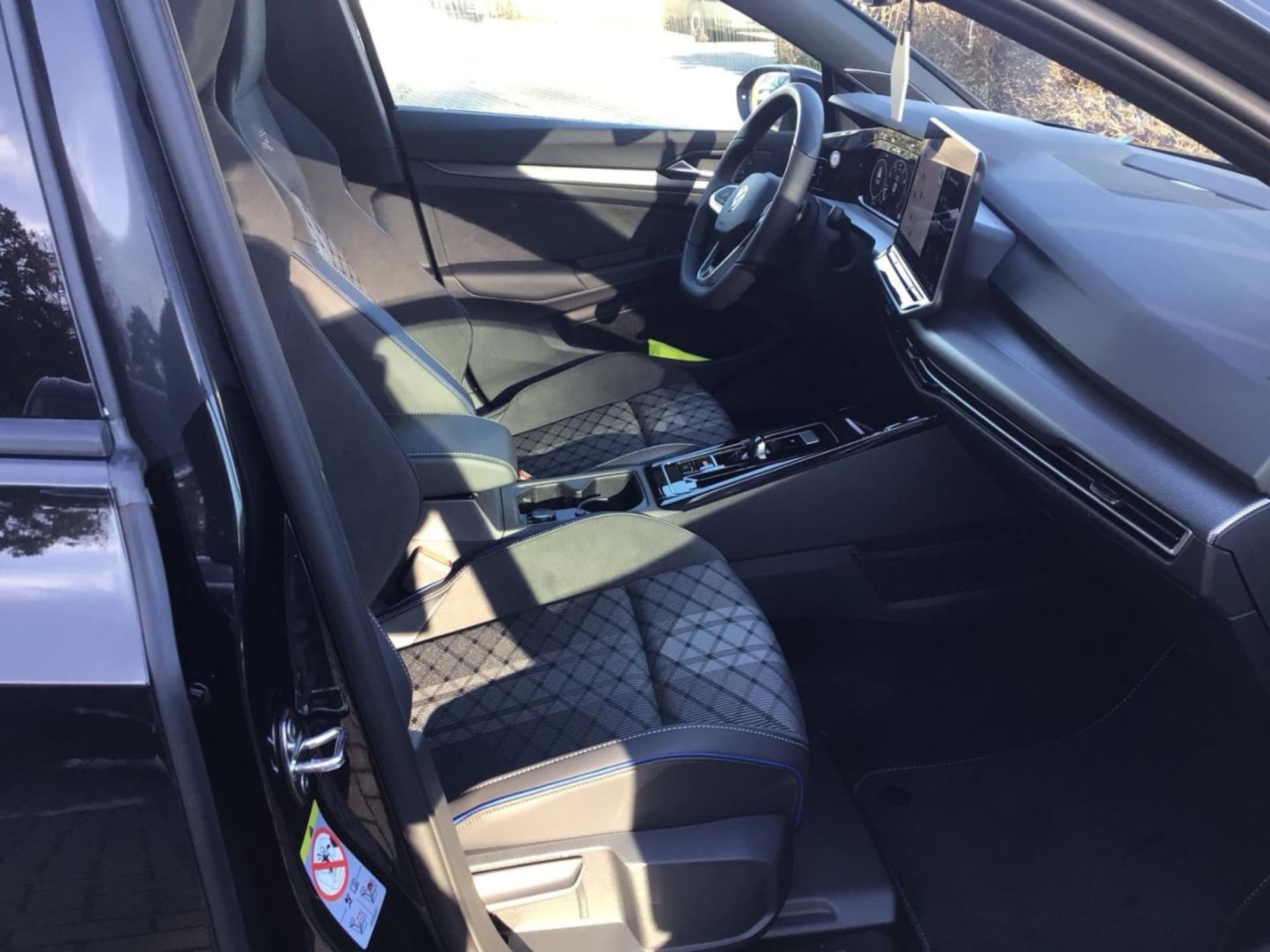 Volkswagen Golf R-Line