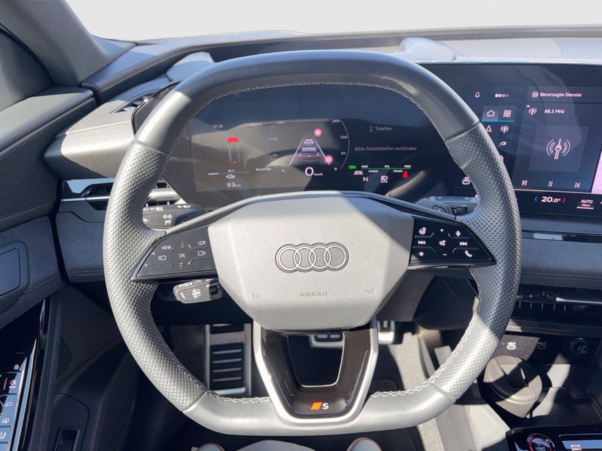 Audi SQ6 SUV e-tron