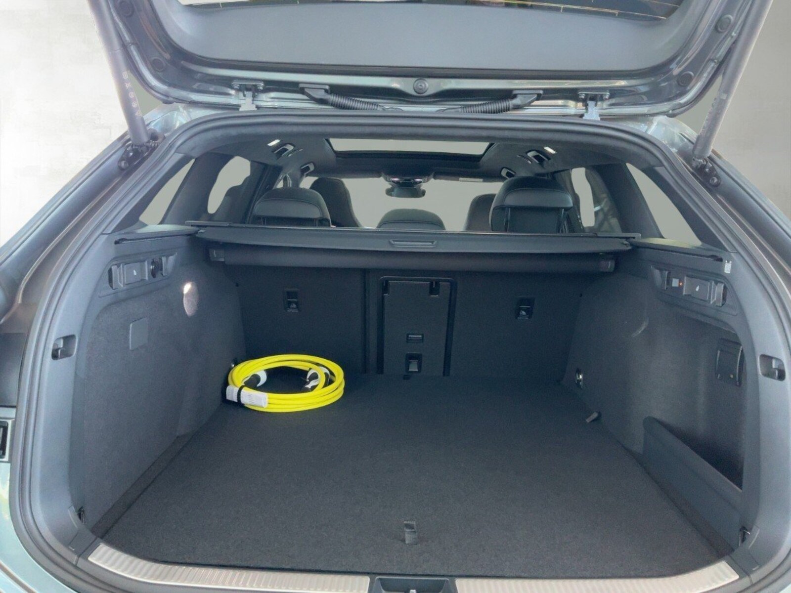 Volkswagen Passat – Bild 6