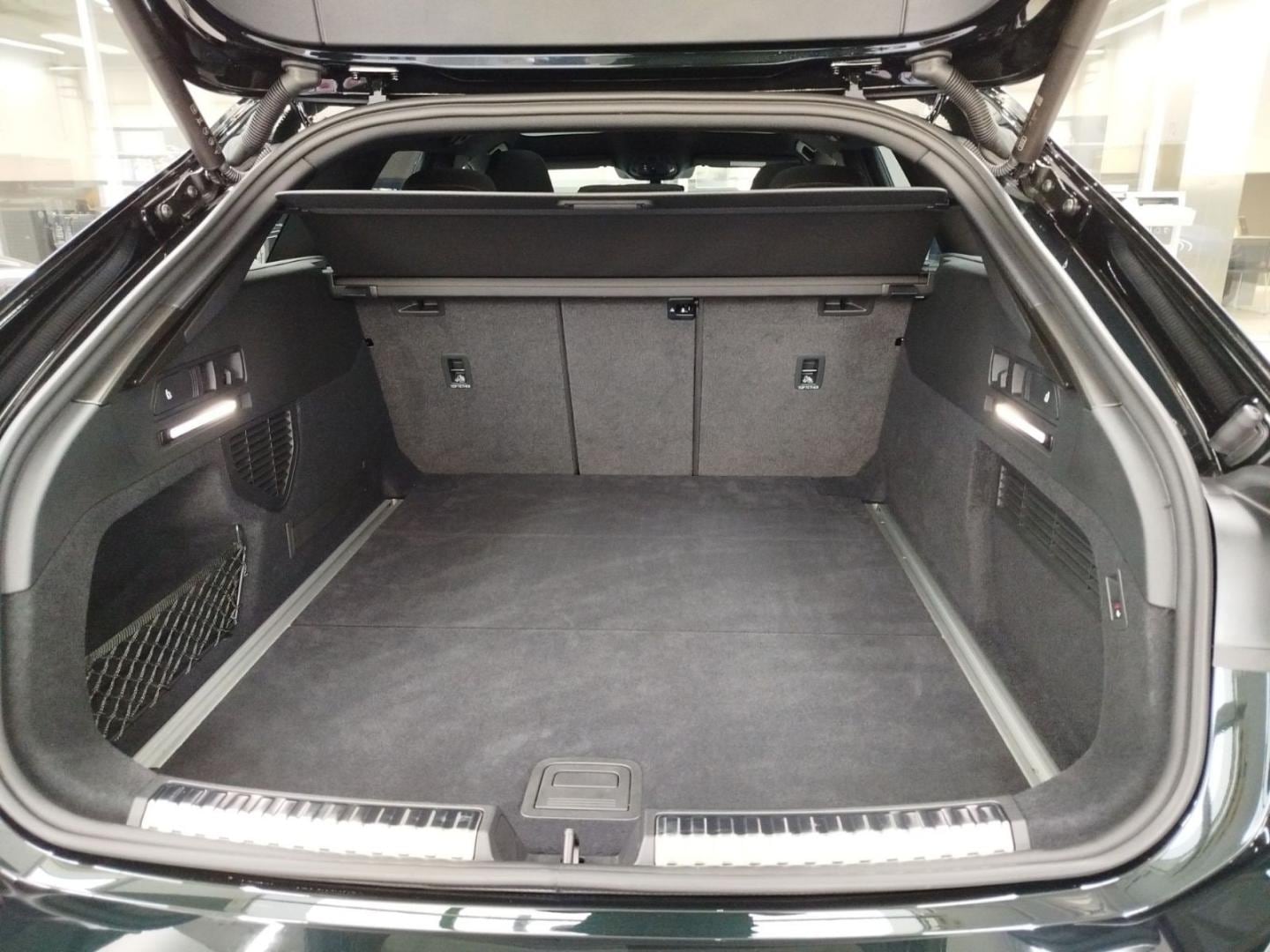 Bild über Audi A6 Avant TDI quattro 150 kW S tronic - für weitere Informationen kontaktieren Sie den Audi Partner