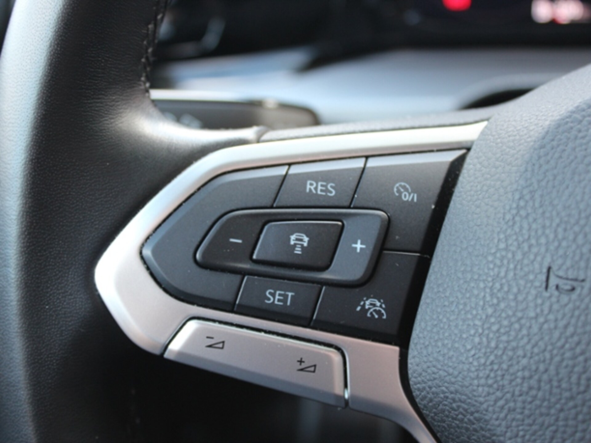 Volkswagen Golf Active