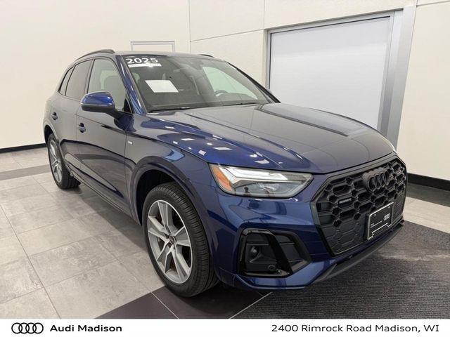 2025 Audi Q5 45 Premium's photo